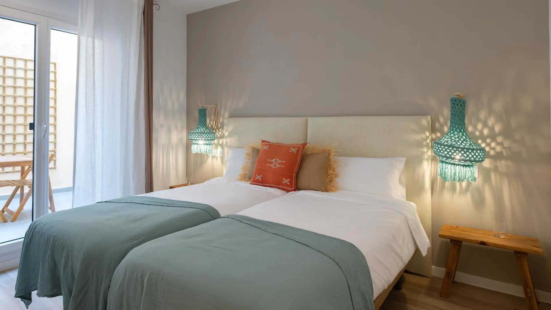 Hostal Boutique Es Portalet Sant Feliu de Guixols 4*,