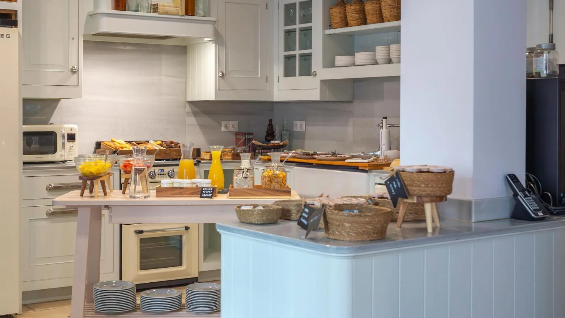 Hostal Boutique Es Portalet Sant Feliu de Guixols 4*,